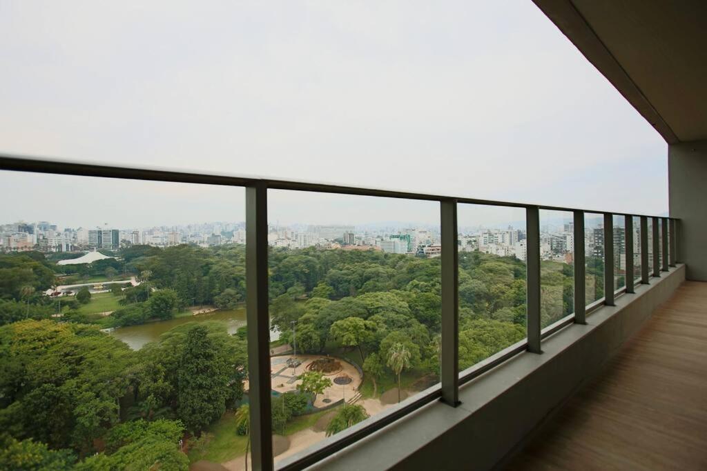 Apto Frente Parque Com Vista E Piscina Porto Alegre Exterior photo