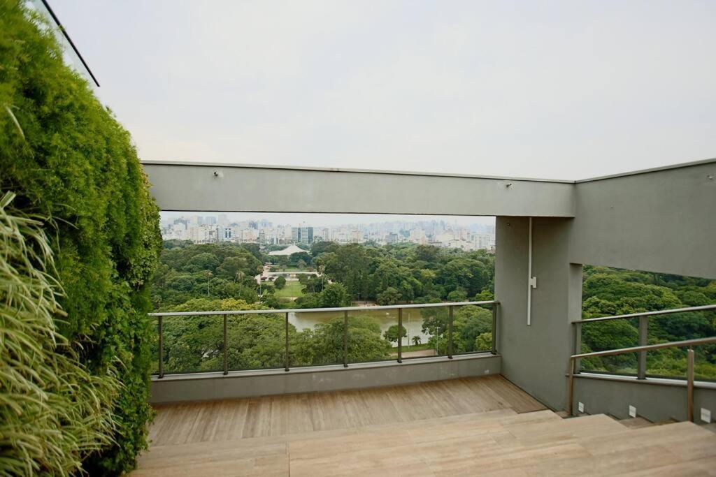 Apto Frente Parque Com Vista E Piscina Porto Alegre Exterior photo